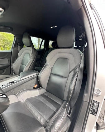 Volvo V60 cena 125800 przebieg: 98350, rok produkcji 2019 z Kalisz małe 92